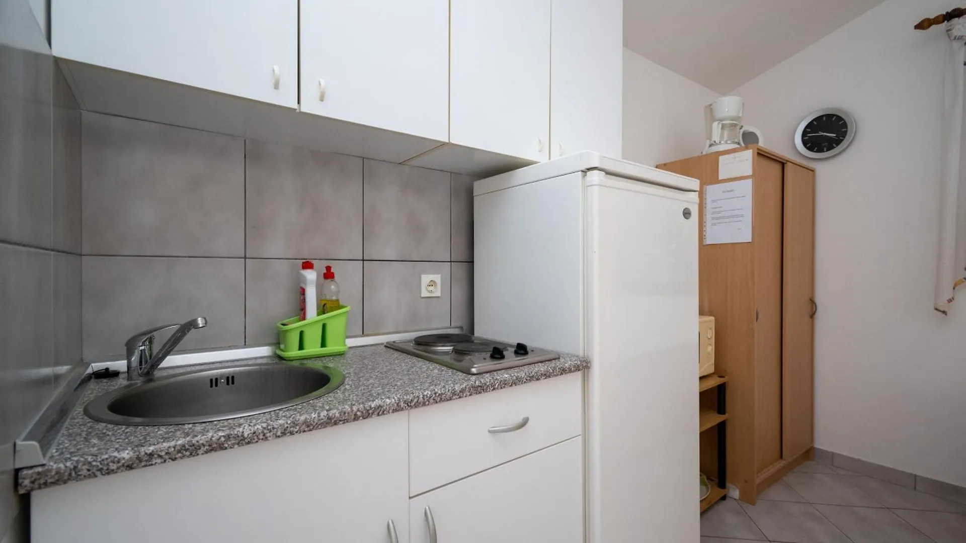 Apartments With A Parking Space Vir - 20147 0*,