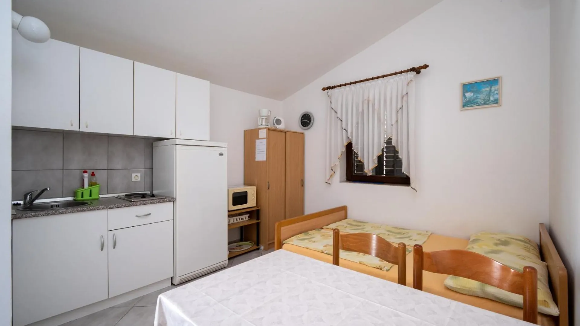Apartments With A Parking Space Vir - 20147 Croatia